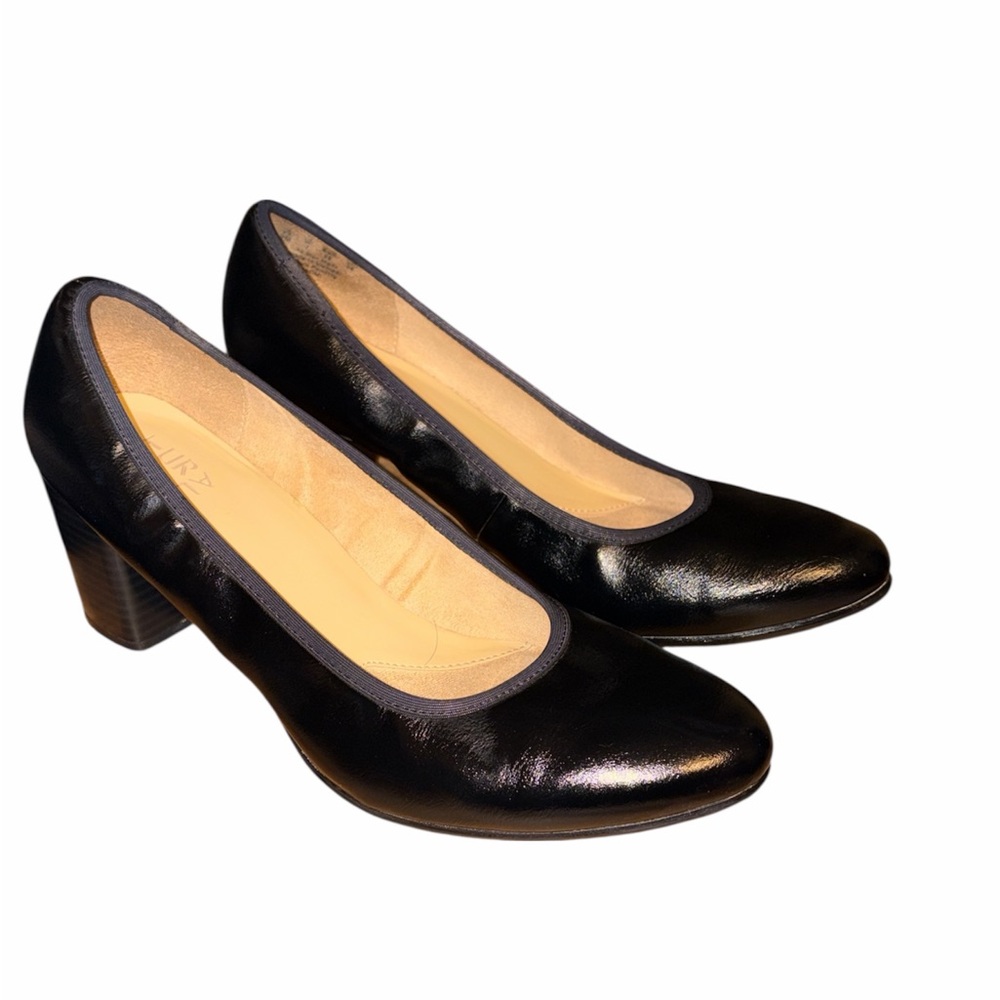 Naturalizer Glossy Black Heels